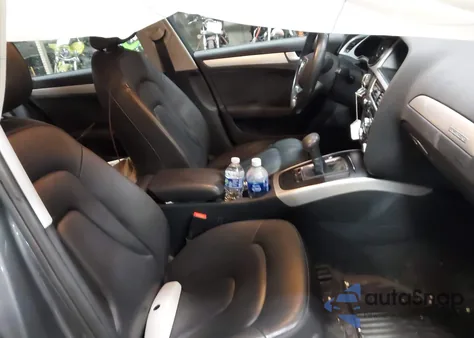 2015 Audi A4 2.0T Premium z USA, uszkodzony, nr VIN WAUBFAFL2FN030611